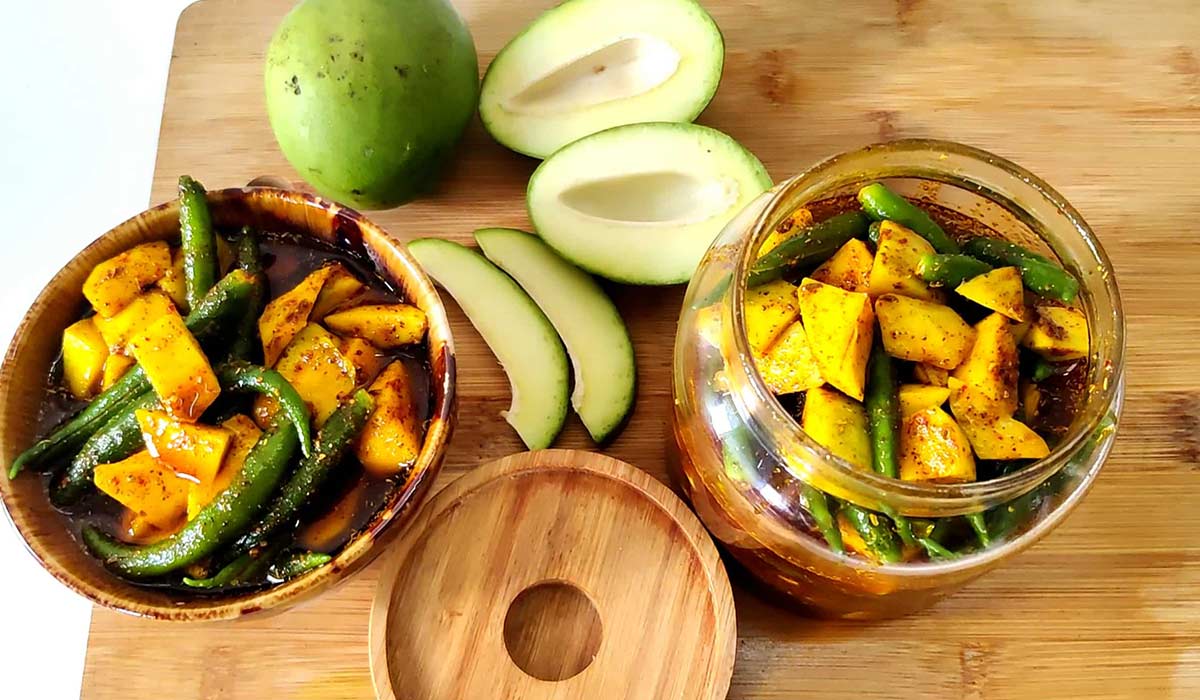 نکاتی برای نگهداری و افزایش عمر مفید ترشی انبه تند