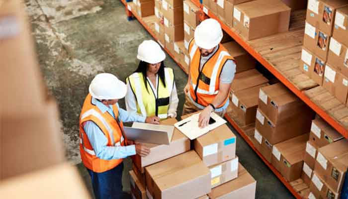 بسته‌بندی ترشی انبه برای ارسال